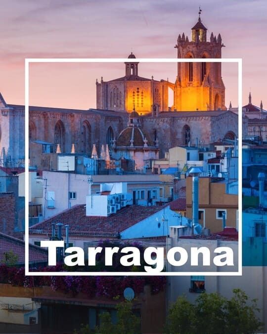 Una imagen de una ciudad con la palabra tarragona en ella